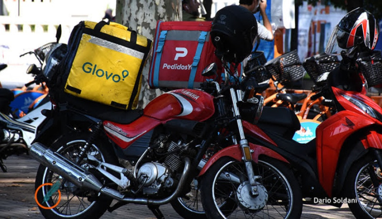 Se aprobó la ordenanza que regula el estacionamiento para motos de delivery
