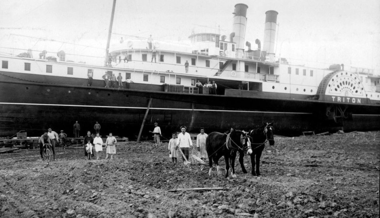 El encallamiento del “Tritón”: cuando un gigante quedó dormido frente a Arroyo Seco
