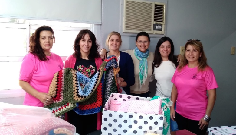 Reinas Tejedoras refuerzan su labor solidaria ante el avance del invierno