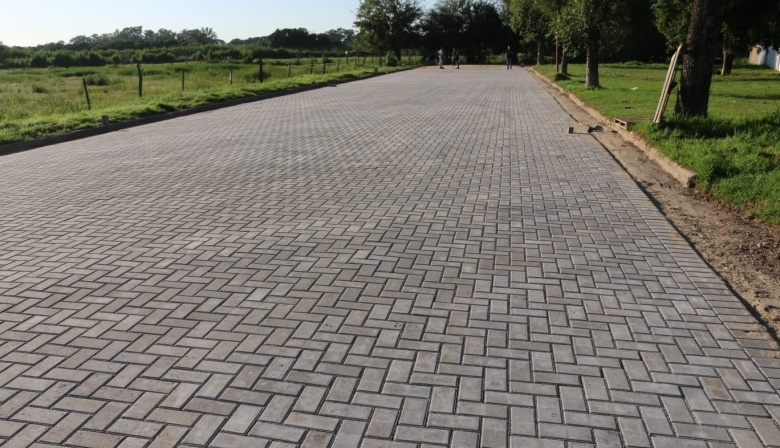 El Concejo Municipal aprobó una nueva etapa del plan de adoquinado e incorporó la calle Pastinante