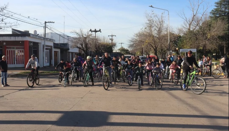 Arroyo Seco realizó una bicicleteada por el medioambiente