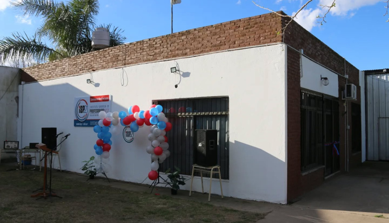 El Instituto del Profesorado N°21 inauguró tres aulas en nuevo edificio
