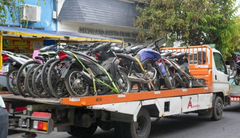 Una comisaría de Santa Fe acumulaba 200 motos, 100 bicicletas y 30 autos del delito