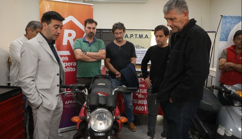 Motos incautadas a delincuentes serán usadas en cursos de capacitación de mecánica