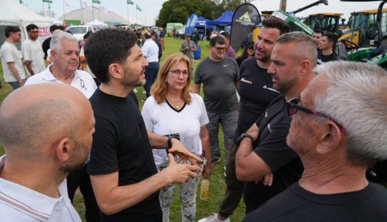 Pullaro participó de la Fiesta Provincial de las Legumbres en Coronel Domínguez