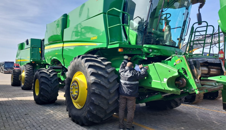 Controlan la importación de maquinaria agrícola usada para prevenir el ingreso de plagas