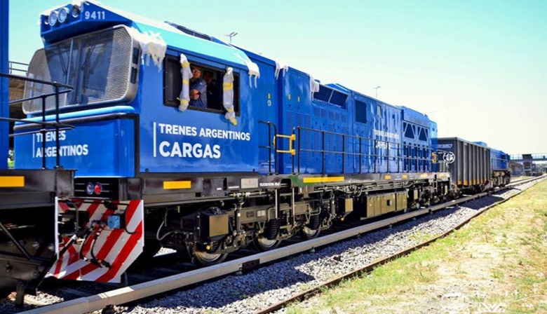 Mediante acuerdos con cerealeras Trenes Argentinos compra y repara material rodante