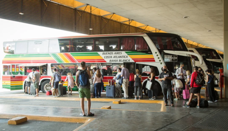 El Gobierno nacional desregula el transporte automotor de media y larga distancia