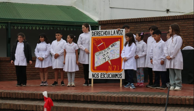 La Escuela Fiscal N° 73 celebró su 160° aniversario