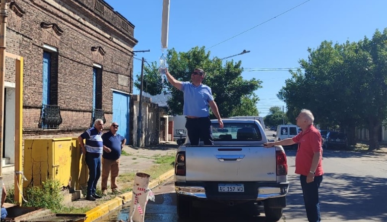 El Concejo Municipal analiza la calidad del agua de un pozo reactivado tras años de inactividad