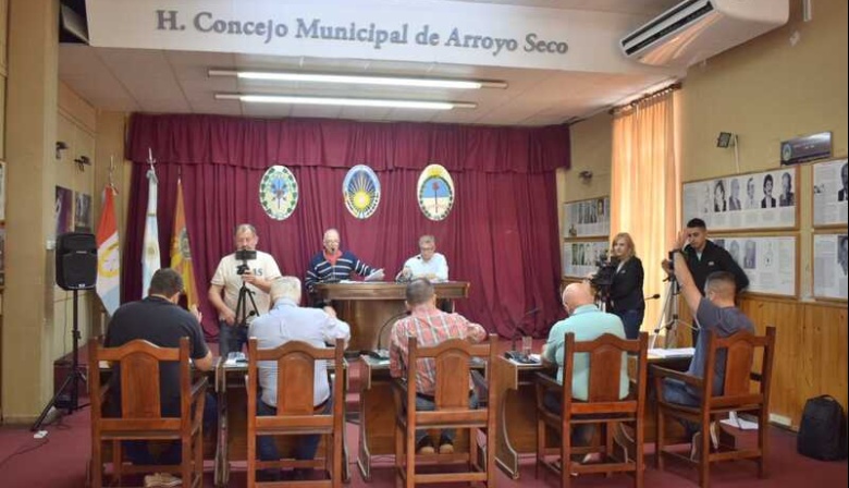 Sesión Extraordinaria: El Concejo Municipal aprobó por unanimidad todos los temas del Orden del Día