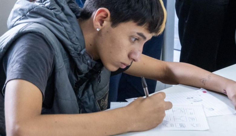 Inscriben a las tutorías virtuales para finalizar la Secundaria