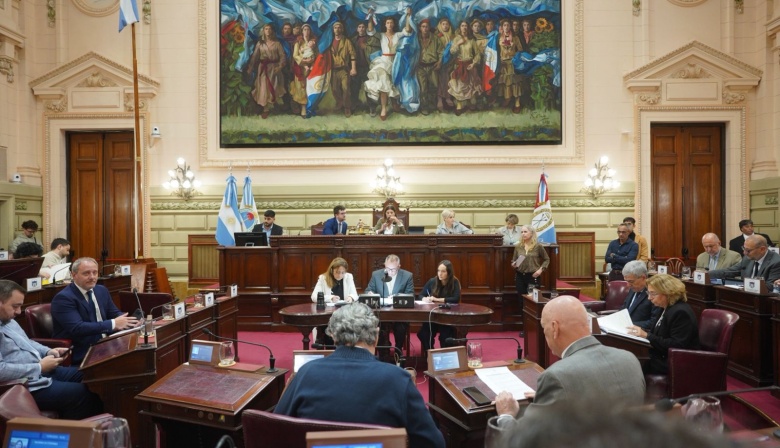 La Legislatura de Santa Fe aprobó el endeudamiento por mil millones de dólares para infraestructura