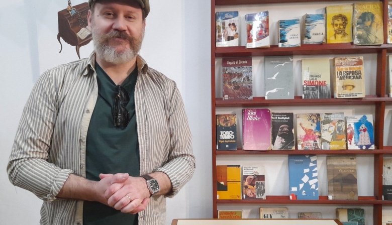 Decur: “En la biblio encontré todos los libros raros que me marcaron muchísimo”