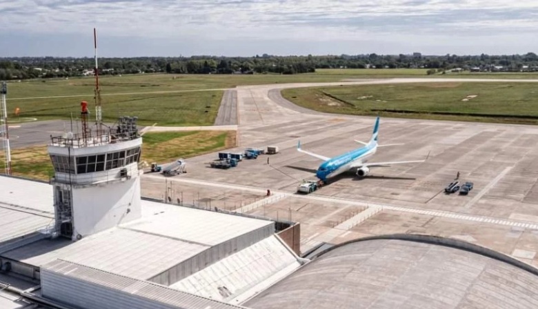 Santa Fe se hará cargo de la reparación de la pista del Aeropuerto internacional de Rosario