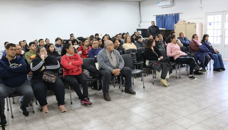 Otras 70 personas completaron y aprobaron el curso de Manipulación de Alimentos