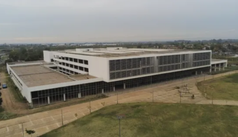 Este viernes se licitará la finalización del Hospital Regional Sur
