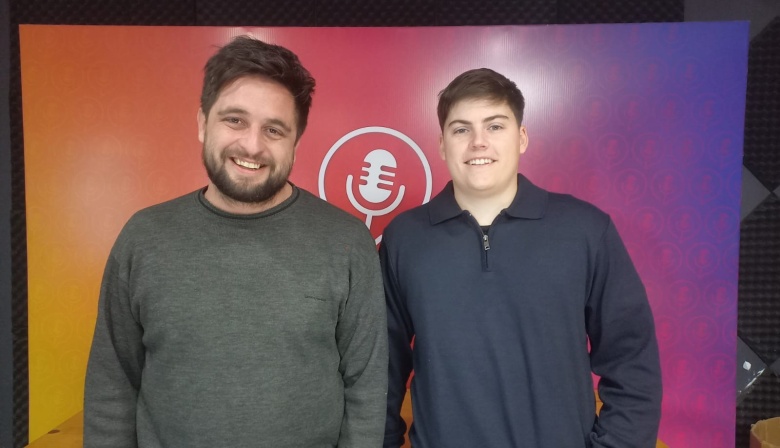 Hoy comienza a transmitirse el primer programa en la Radio Municipal