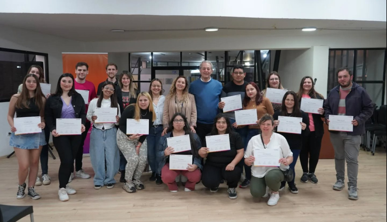 Entregaron diplomas a los participantes del curso de "Introducción al Marketing y Redes Sociales"