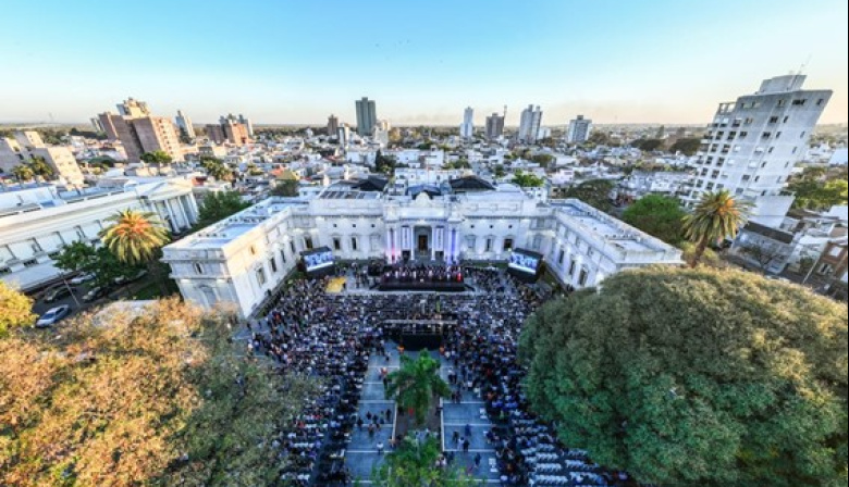 Autoridades de los tres poderes juraron la nueva Constitución de la Provincia