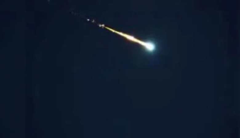 Una bola de fuego iluminó el cielo de la región y expertos explican lo ocurrido