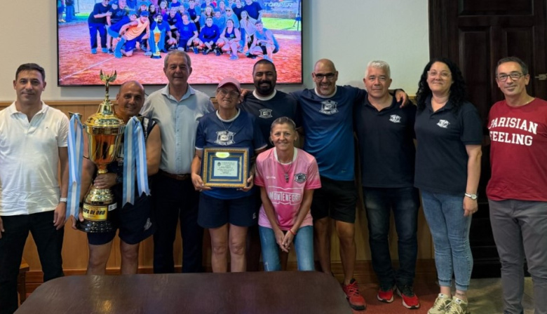 Reconocimiento a Athletic por la obtención del Interclubes de Tenis