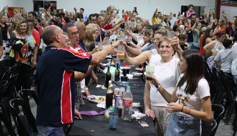 Bomberos despidieron el año con reconocimientos y sorpresas