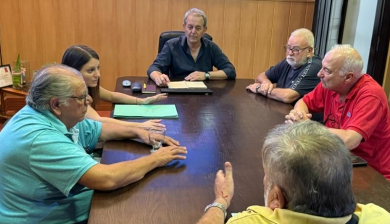 Jubilados se reunieron con autoridades municipales por la situación de PAMI