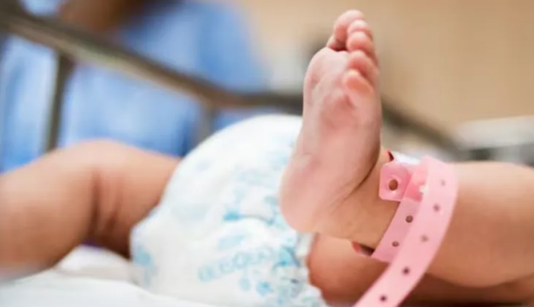 Una niña falleció por complicaciones del coqueluche