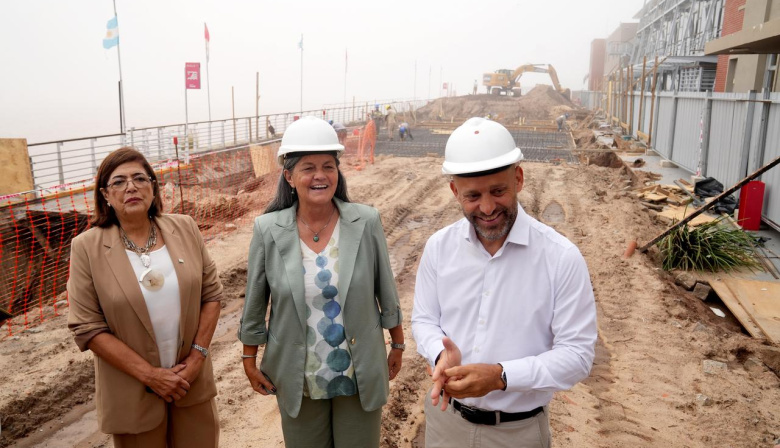 Provincia avanza en la reconstrucción de los muelles de La Fluvial