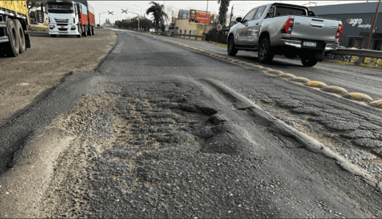 Pullaro afirmó que cuando Nación transfiera la A012, Provincia iniciará los arreglos