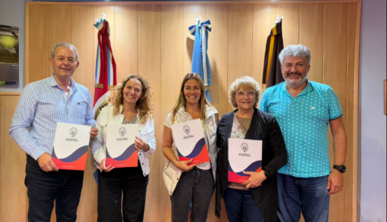 Dictarán cursos gratuitos con respaldo universitario en la Escuela 415