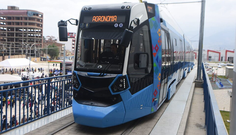 Provincia avanza en la planificación del tren metropolitano que llegaría hasta Arroyo Seco