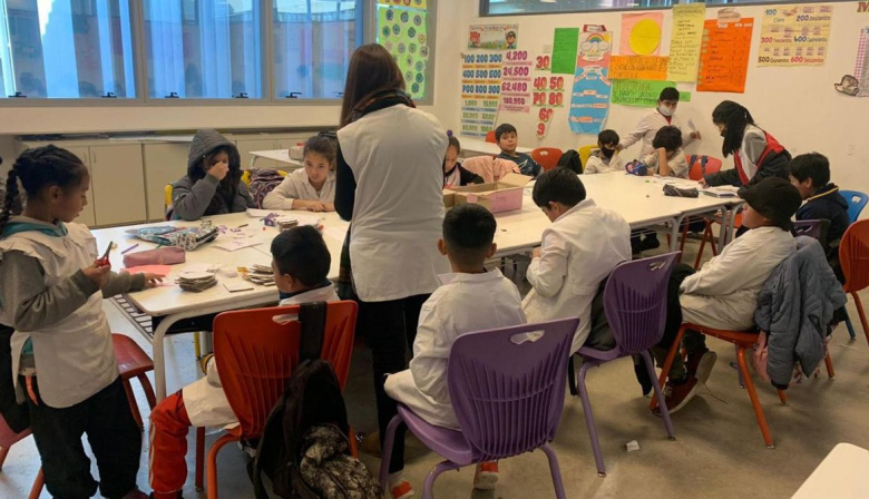 Más de 63 mil docentes cobraron el incentivo por asistencia perfecta