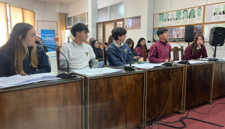 Estudiantes presentaron propuestas desde sus bancas de Concejal por un Día