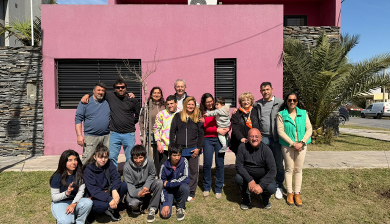 Plantaron más árboles en el barrio Arroyo Boulevard