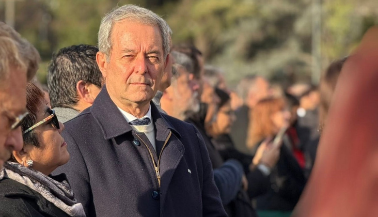 “Nadie va a lograr el favor del pueblo trabajando desde el oscurantismo”
