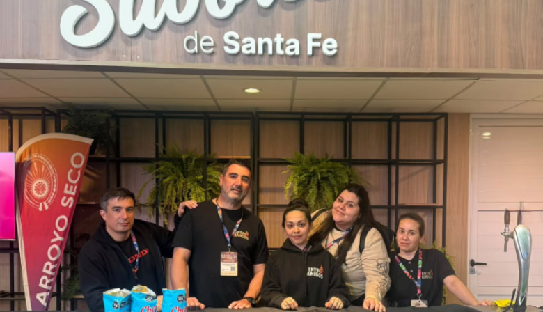 Cocineros de Arroyo Seco sirvieron charquicán en la Feria Internacional de Turismo