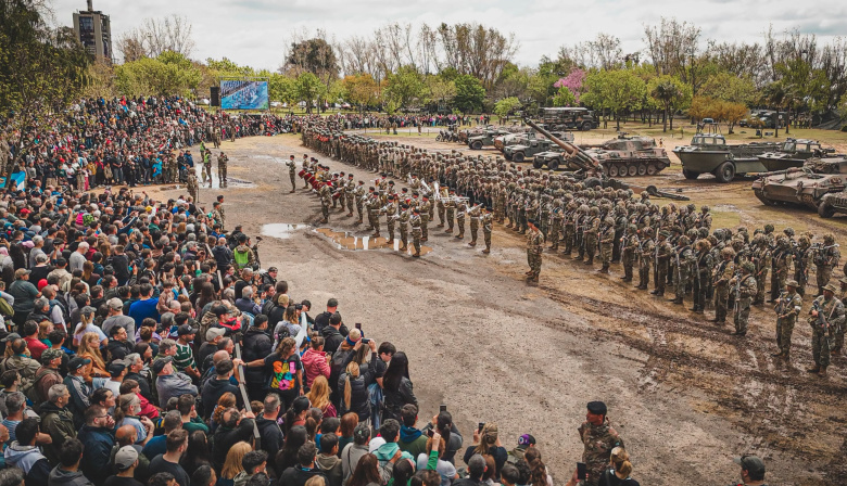 El Ejército cruzó el Paraná frente a Rosario en ejercitaciones integradas