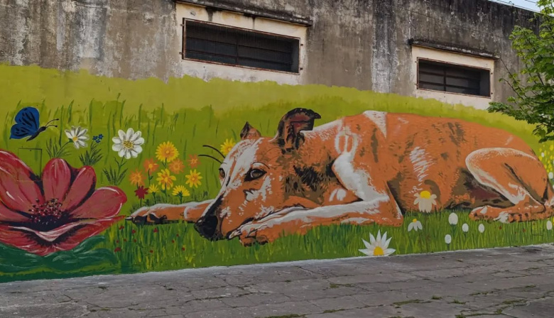 Alumnos de la Academia Dalí crearon un mural colectivo en el marco de un taller