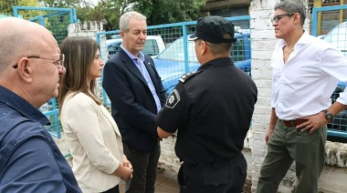 Entregan subsidios a Bomberos Voluntarios y Comando Radioeléctrico para mantenimiento de vehículos