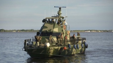 El guardacostas “Toba” se detuvo en el puerto de Arroyo Seco