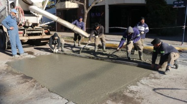 El plan de bacheo continúa a ritmo sostenido en diferentes sectores de la ciudad