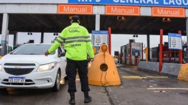 Cómo autorizar a alguien a manejar un auto sin cédula azul