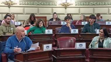 Defensor del Pueblo dijo a los diputados que "cuando hablamos de ludopatía, ya llegamos tarde"