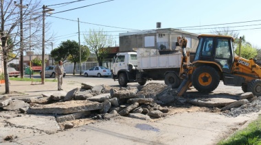 La Municipalidad inició la recuperación del pavimento en calle San Nicolás al 500