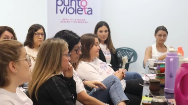 Jornada de trabajo con coordinadoras y promotoras de los Puntos Violetas