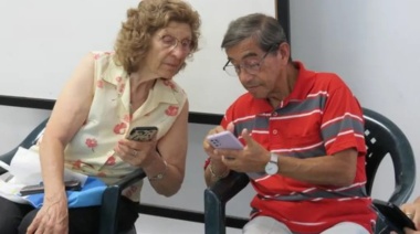 Se realizó un taller de Ciudadanía Digital en el Punto Violeta