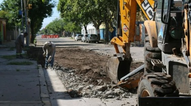 Continúan los trabajos para la repavimentación de Rivadavia e Islas Malvinas