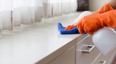 El vinagre: un aliado en la limpieza del hogar